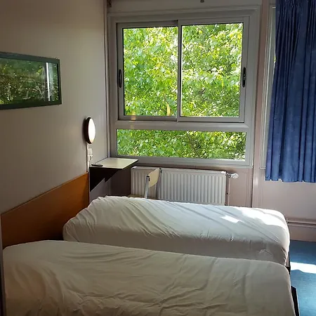 Le Cormoran Hotell *