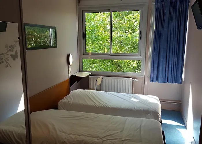 Le Cormoran Szálloda *